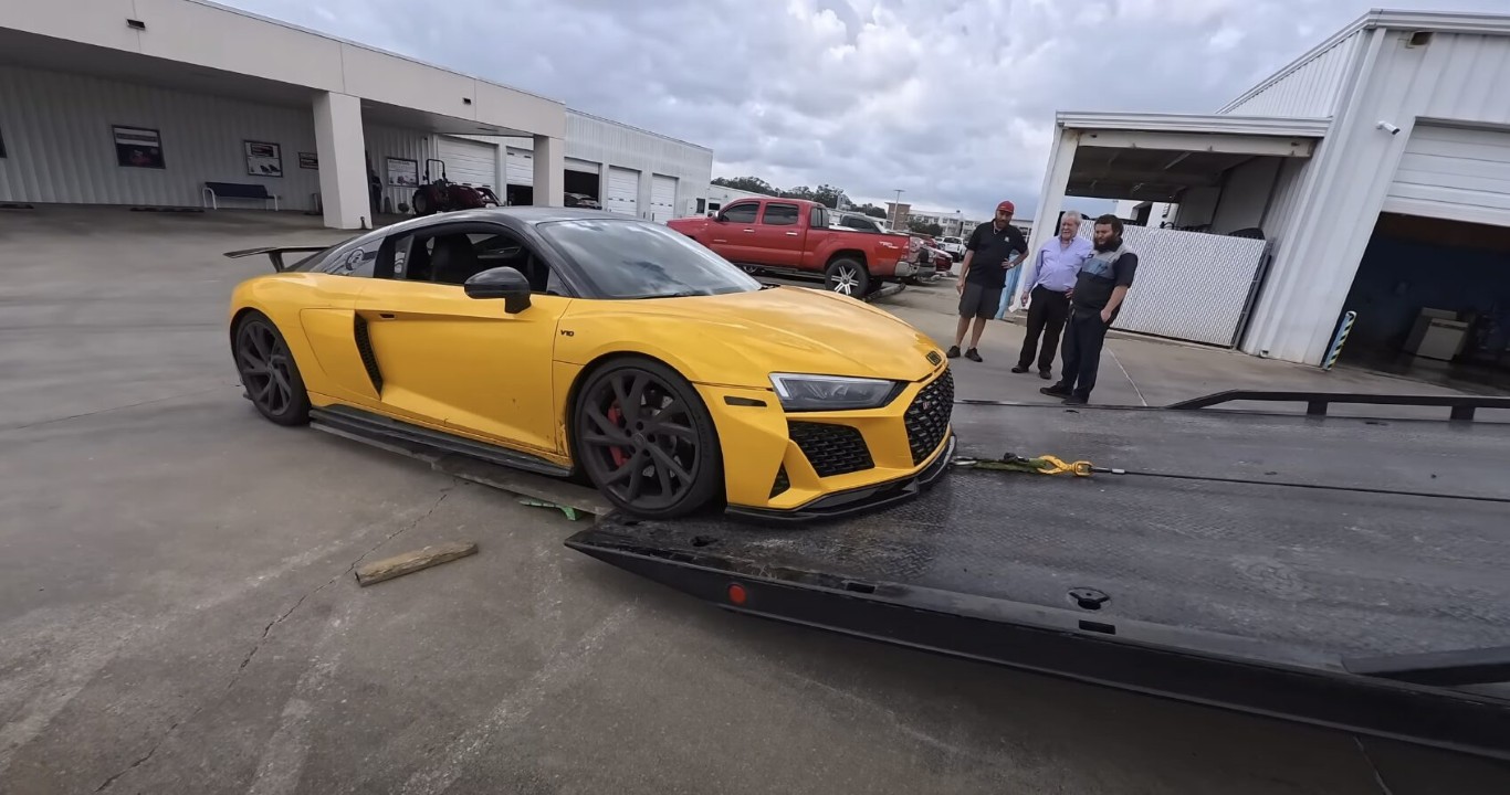 Car lockout service assistance at a tow yard in Bay Shore, NY